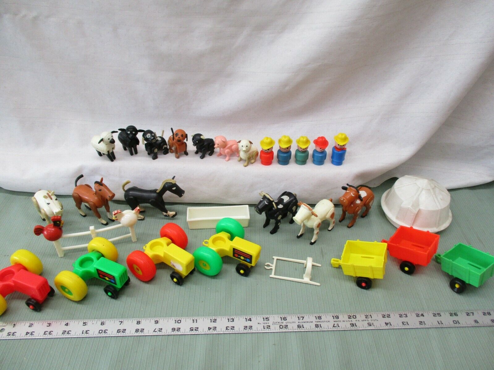 Fisher Price Little People 915 Barn Farm Pick One Part Animal Equipment Cow Pig